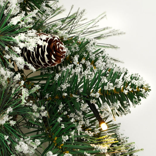 girlander med frost og kongle