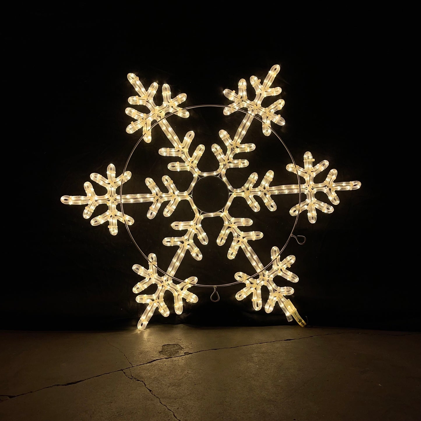 Snøfnugg 80x80 cm - statisk lys - varmhvit