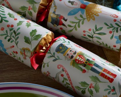 Elegante smellbonbon med nøtteknekker